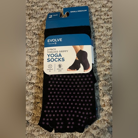 GAIAM Accessories - NEW Evolve by Gaiam Women’s Black & Grey Toeless Grippy Yoga Socks - 2 Pack